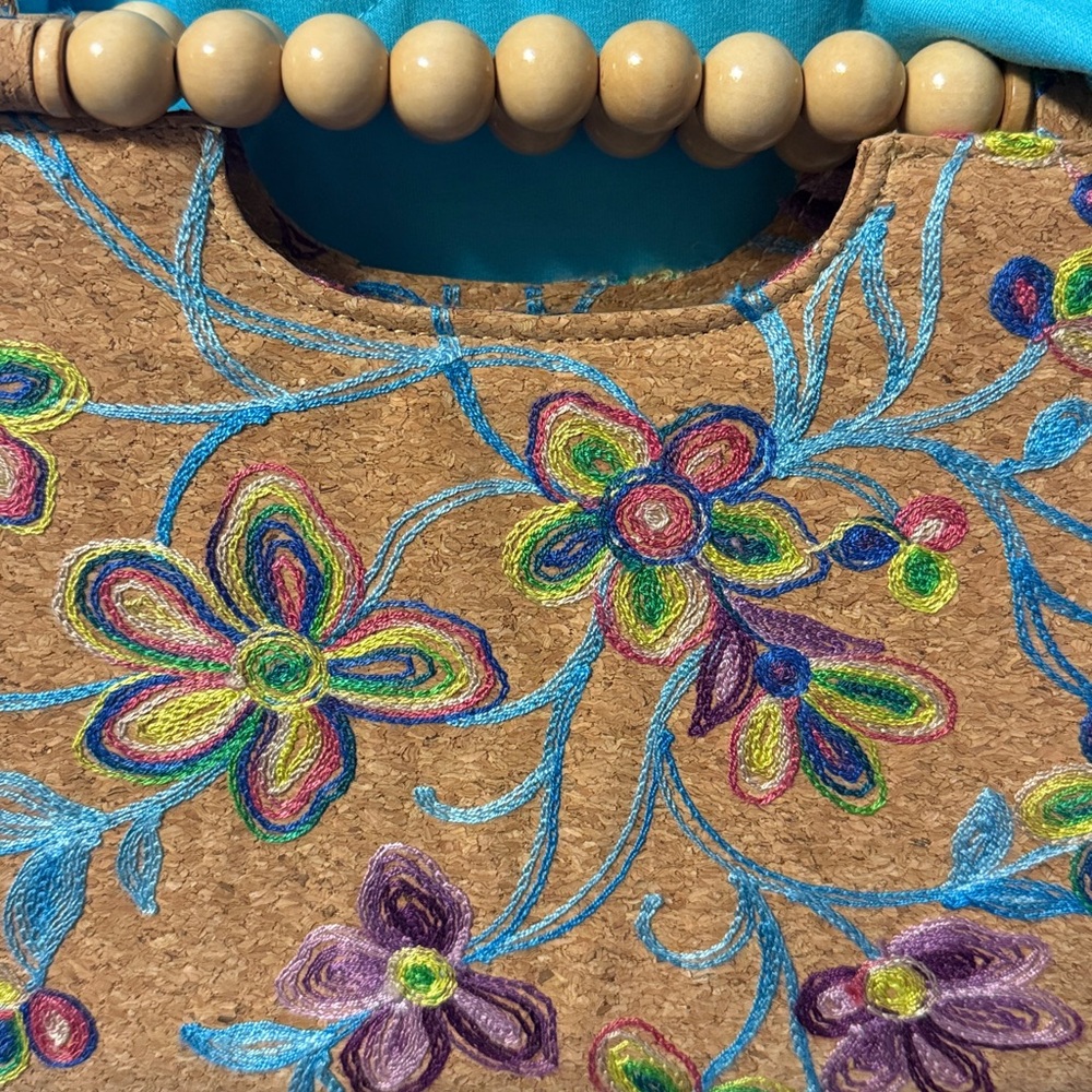 Floral Embroidered Cork Handbag with Gold chain - Picture 3 of 9